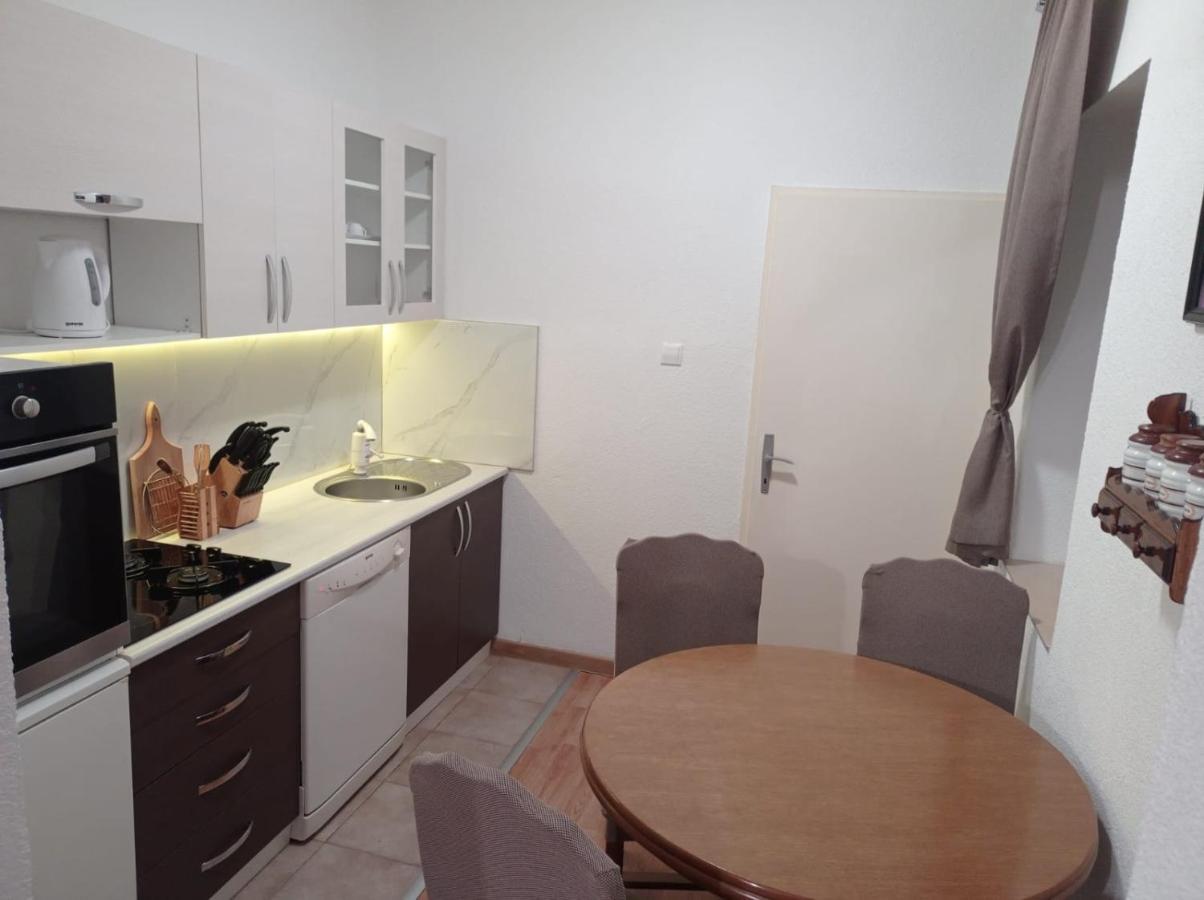 Apartman Lili Apartamento Livno Exterior foto